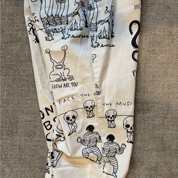 Kids Graphic Print Pants - Picture 2 of 5